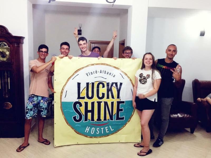Luckyshine Hostel Vlorë Buitenkant foto